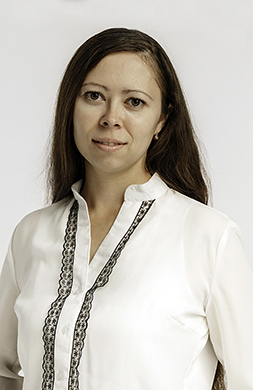 Яна
 Мошкова